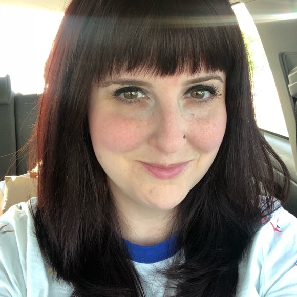 Meet your Poshers, Audrey and Benjamin - Picture 1 of 3